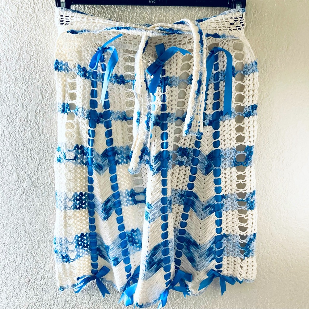 Vintage Handmade Crocheted White and Blue Half Apron with Tieback-bows